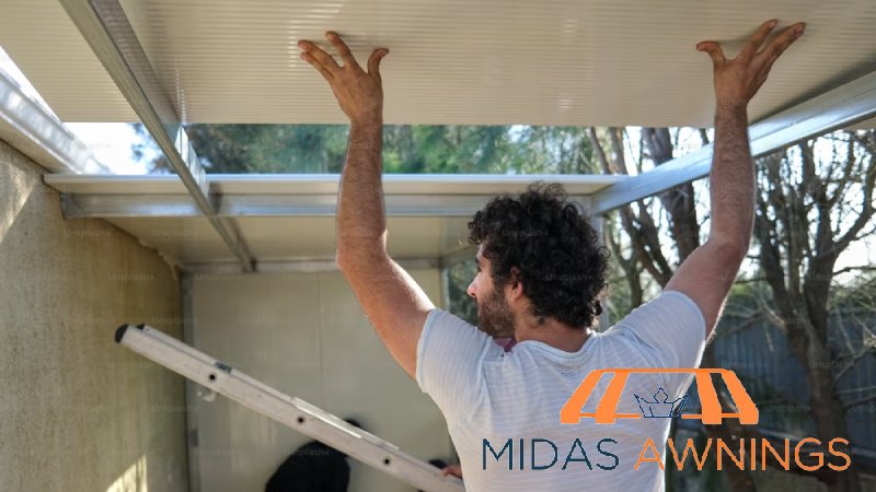 featured-installation-awning-7-common-mistakes-you-should-avoid-during-diy-awnings-installation-awnings-midas-awnings-singapore