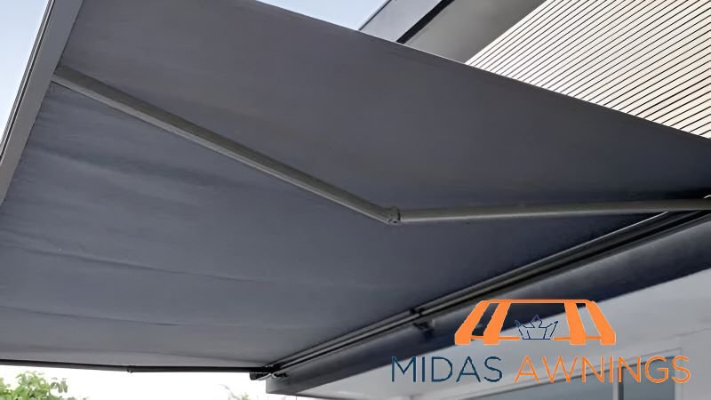 featured-6-reasons-why-you-should-install-retractable-awning-for-condo-balconies-in-singapore-retractable-awning-midas-awnings-singapore
