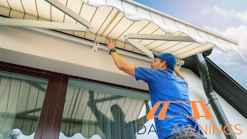 featured-image-awning-installation-5-essential-retractable-awning-installation-tips-retractable-awnings-midas-awnings-singapore