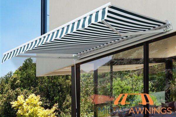 areas-where-retractable-awnings-can-be-installed-retractable-awnings-midas-awnings-singapore areas-where-retractable-awnings-can-be-installed-retractable-awnings-midas-awnings-singapore