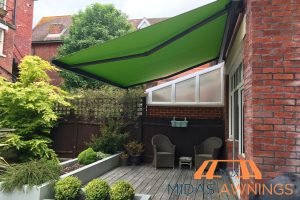 Polycarbonate Roof vs Fabric Awning: Which is Better for Your Singaporean Home? 4 fabric-awnings-polycarbonate-roof-vs-fabric-awning-which-is-better-for-your-singaporean-home-midas-awnings-singapore