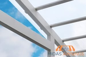 5 Essential DIY Cleaning and Maintenance Tips for Polycarbonate Roofs in Singapore 3 inspecting-for-damage-5-essential-diy-cleaning-and-maintenance-tips-for-polycarbonate-roofing-midas-awning-singapore