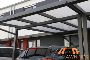 5 Common Signs of an Improper Aluminium Composite Panel Awning Installation in Singapore 3 unstable-panel-5-common-signs-of-an-improper-aluminium-composite-panel-awning-installation-acp-awning-midas-awning-singapore