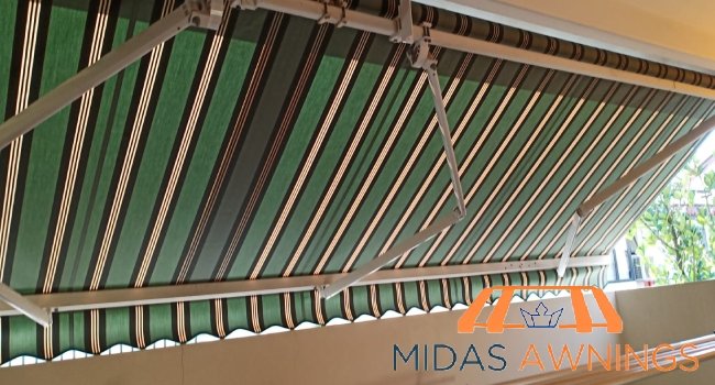 retractable-awning-replacement-services-midas-awnings-singapore-landed-serangoon-1