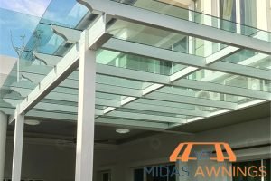 Polycarbonate Roofs vs. Laminated Glass Roofs in Singapore: Which is Better? 4 aesthetic-appeal-laminated-glass-roofs-polycarbonate-roofs-vs-laminated-glass-roofs-in-singapore-which-is-better-plycarbonated-roofing-midas-awnings-singapore