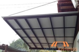 durability-aluminium-composite-roofing-vs-polycarbonate-roof-which-is-better-for-your-singapore-home-aluminium-composite-roofing-midas-awning-singapore