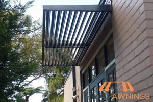 Metal vs. Polycarbonate vs. Fabric Awnings: Which Is Best for Singapore Homes? 3 durability-metal-vs-polycarbonate-vs-fabric-awnings-which-is-best-for-singapore-homes-metal-awnings-midas-awnings-singapore
