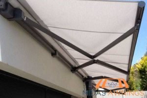 Retractable Awning Costs in Singapore (2025): Price Breakdown & Factors 2 factors-affecting-costs-retractable-awning-costs-in-singapore-2025-price-breakdown-factors-retractable-awnings-midas-awnings-singapore