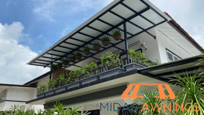 featured-7-ways-aluminium-composite-roofing-withstands-singapores-tropical-climate-aluminum-composite-roofing-midas-awnings-singapore
