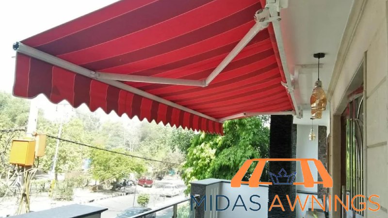 featured-awning-installation-in-singapore-7-steps-to-get-it-done-right-awnings-midas-awnings-singapore