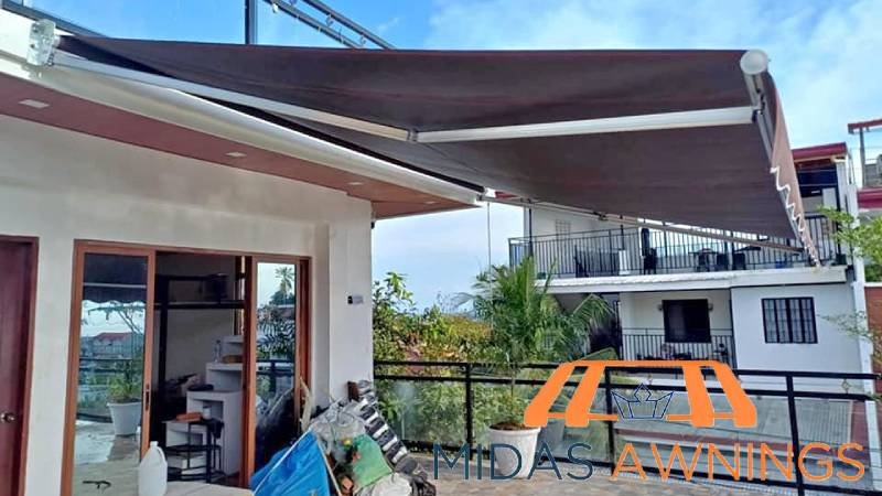 featured-awning-installation-in-singapore-everything-you-need-to-know-awnings-midas-awnings-singapore