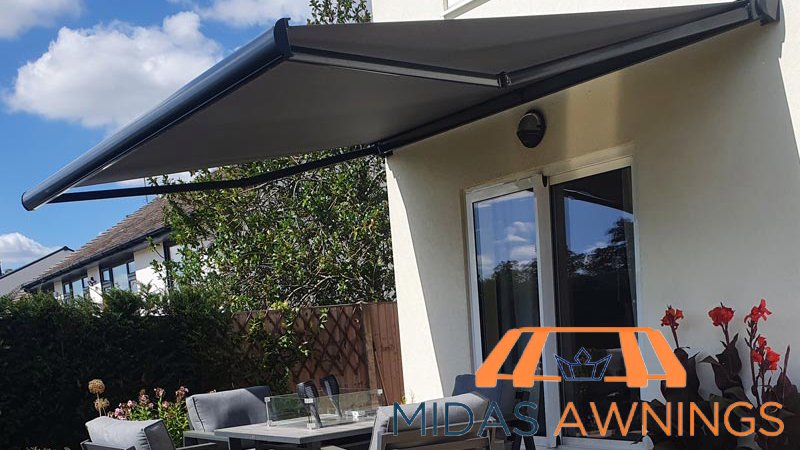 featured-how-to-choose-the-perfect-awning-for-your-singapore-home-awnings-midas-awnings-singapore