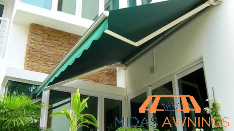 featured-retractable-awnings-for-hdb-balconies-benefits-costs-and-installation-guide-retractable-awnings-midas-awnings-singapore