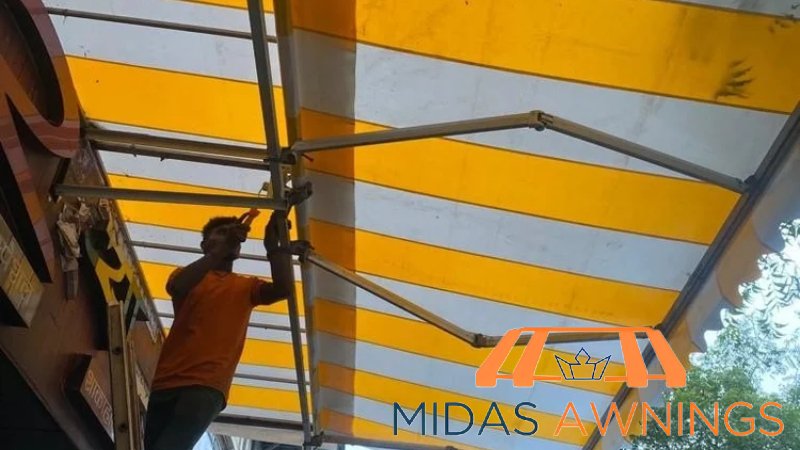 featured-why-professional-awning-installation-is-the-best-choice-for-singapore-homes-awnings-midas-awnings-singapore