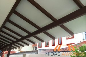 fire-safety-aluminium-composite-roofing-vs-polycarbonate-roof-which-is-better-for-your-singapore-home-aluminium-composite-roofing-midas-awning-singapore