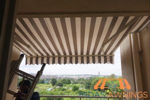 Step-by-Step Guide to Installing a Retractable Awning for Your Balcony 5 hire-a-competent-team-step-by-step-guide-to-installing-a-retractable-awning-for-your-balcony-retractable-awnings-midas-awnings-singapore
