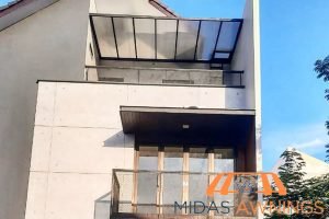 How Fixed Awnings Shield Your Balcony from Singapore’s Sun & Rain 2 intense-sun-exposure-how-fixed-awnings-shield-your-balcony-from-singapore-sun-and-rain-fixed-awning-midas-awnings-singapore