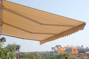 Retractable Awnings in Singapore: A Complete Buyer’s Guide 4 outdoor-dining-zones-retractable-awnings-in-singapore-a-complete-buyers-guide-retractable-awnings-midas-awnings-singapore