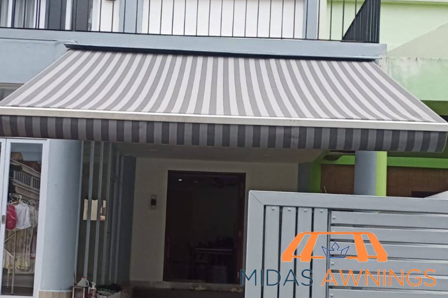 Retractable Awning Installation in Singapore - Landed, Newton 10 retractable-awning-replacement-services-midas-awning-singapore