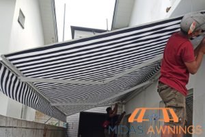 Why Professional Awning Installation Is the Best Choice for Singapore Homes 4 team-of-experienced-installers-why-professional-awning-installation-is-the-best-choice-for-singapore-homes-awnings-midas-awnings-singapore