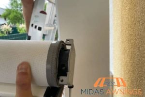 7 Tips on How to Maintain and Clean Outdoor Blinds for Longevity in Singapore’s Climate 4 lubricating-moving-components-7-tips-on-how-to-maintain-and-clean-outdoor-blinds-for-longevity-in-singapores-climate-outdoor-blinds-midas-awnings-singapore