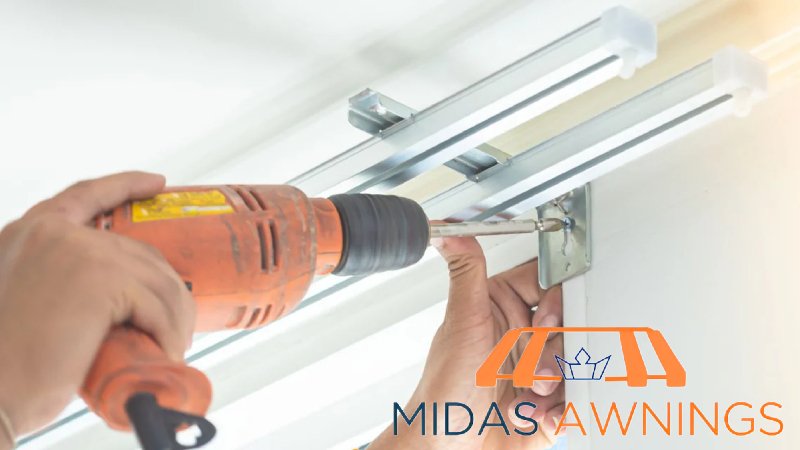 featured-7-diy-curtain-track-installation-tips-ensuring-a-perfect-fit-for-your-windows-curtain-track-installation-midas-awnings-singapore