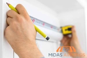 5 Common Mistakes to Avoid when Installing Balcony Blinds in Singapore 2 ignoring-proper-measurements-5-common-mistakes-to-avoid-when-installing-balcony-blinds-in-singapore-balcony-blinds-midas-awnings-singapore