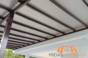 Retractable Awning Installation in Singapore - Landed, Newton 23 inspect-the-thickness-of-the-aluminium-layers-7-tips-to-identify-high-quality-aluminium-composite-roofing-in-singapore-long-form-midas-awnings-singapore