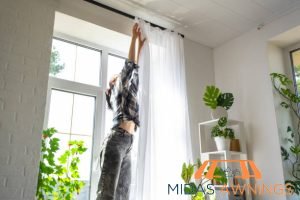 Should You Opt For Professional Wall Mounted or Ceiling Mounted Curtain Rail Installation? 3 reasons-to-choose-ceiling-mounted-curtain-rail-installation-should-you-opt-for-professional-wall-mounted-or-ceiling-mounted-rail-installation-curtain-rail-installation-midas-awnings-singapore